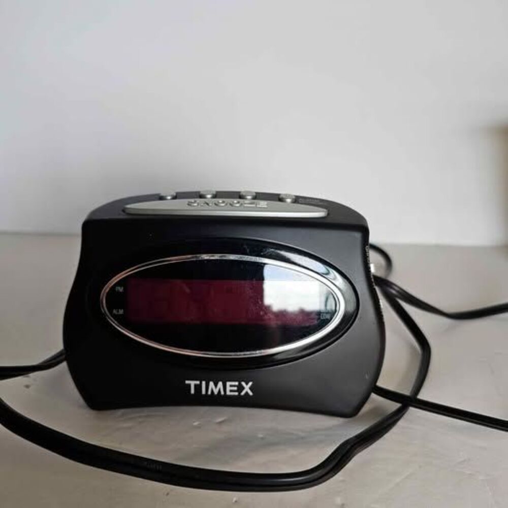 Timex T101 Extra Loud Digital Alarm Clock with Snooze